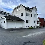 Utsikten Romsdalshorn 招待所 翁达尔斯内斯