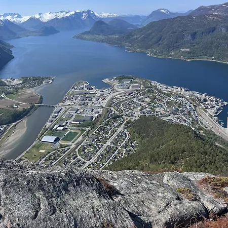 Gæstehus Utsikten Romsdalshorn