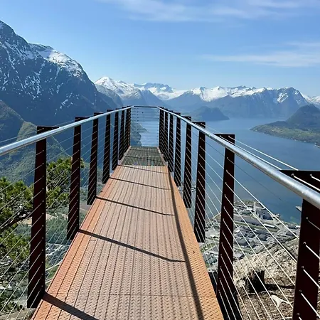 Gæstehus Utsikten Romsdalshorn Åndalsnes