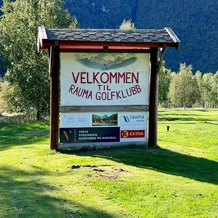 Utsikten Romsdalshorn * Åndalsnes